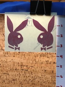 2 conejitos Playboy - calcomanía de transferencia de vinilo rojo - Y7-1.4 - Imagen 1 de 2