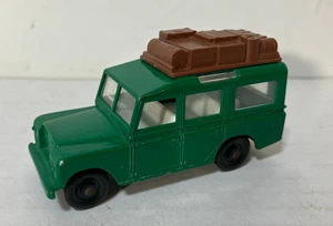 Lesney Matchbox #12 Green Land Rover Safari Diecast Vintage - Picture 1 of 9