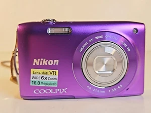 Nikon Coolpix S3300 Violet - Snapshot 16Mpx 6x Zoom - Fonctionnel - Picture 1 of 10