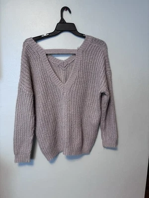 Женский свитер Charlotte Russe маленький с длинным рукавом с v-образным вырезом вязаный пуловер повседневный - Изображение 1 из 4