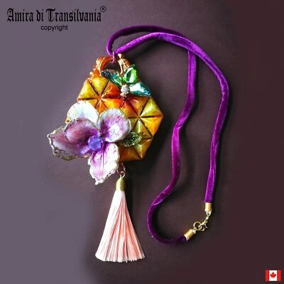 Luxury Jewelry Flowers Necklace Pendant Floral Orchid Crystal Bee Tassel Charm - Image 1 of 4