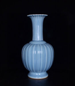 Chinese Monochrome Porcelain Handmade Exquisite Vase 15326