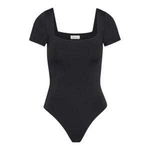 NWT Babaton Aritzia Black Contour Square Neck Short Sleeve Bodysuit Women's 2XL - Picture 1 of 12