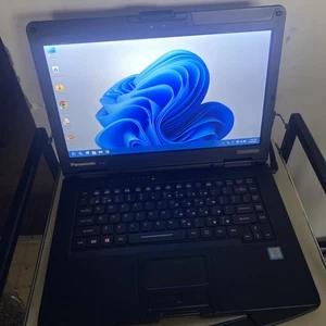 Panasonic cf-54 i7 7600U 2,8 GHz 16 GHz 256 GB SSD BL KB TS Win 11P 5830 ore testato - Foto 1 di 8