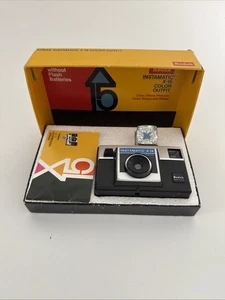 Vintage Kodak Instamatic X-15 Color Outfit Camera with Box & Manual 1 Flash Cube - Picture 1 of 13