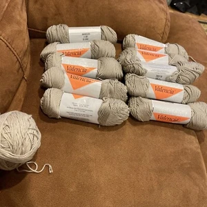 10 +matched Skeins Vintage Bernat Valencia - Mushroom Skeins Of Yarn - Picture 1 of 7