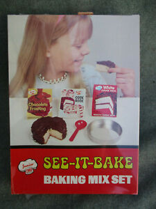 VINTAGE 1970s JUNIOR CHEF SEE-IT-BAKE (EASY BAKE OVEN STYLE) CAKE MIX SEALED 