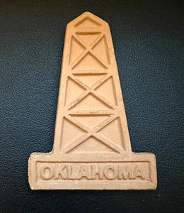 🟠 Oklahoma Clay Oil Rig Fridge Magnet 2.25" x 3.25" M33 - Picture 1 of 4