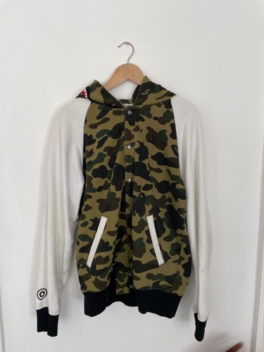 A BATHING APE (BAPE) Felpa con cappuccio Bape Shark Varsity 1a scimmia mimetica bagno Grande