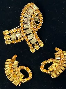 Vintage Topaz Citrine Rhinestone Ribbon Pin Earrings marked Pat. - Picture 1 of 9