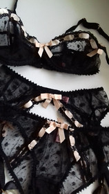AGENT PROVOCATEUR RARE VINTAGE ANGHARAD BRA 32C & SMALL SUSPENDER & BRIEF UK 8