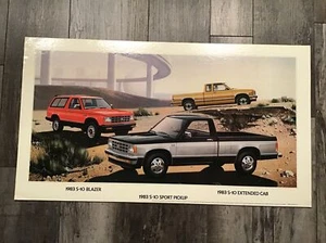 1983 Chevy S-10 Blazer S-10 Sport Original Dealer Showroom Cardboard Poster - Foto 1 di 9