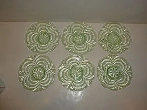Juego Vintage 6 Platos, Vidrio Verde Claro, Diseño Remolino, 6-3/4" - Imagen 1 de 11
