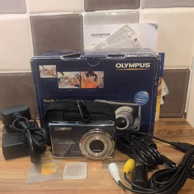 OLYMPUS DIGITAL CAMERA FE-5020 12.0MP METALLIC BLUE  WITH BATTERY/CHARGER & MORE - Image 1 of 4