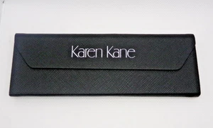 Black Triangular Folding Collapsible Hard Case for Glasses ~ by Karen Kane - Afbeelding 1 van 7