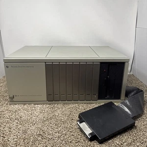 Texas Instruments TI-99/4 Sistema di espansione periferica Box PEB 3 schede NON TESTATO - Foto 1 di 19