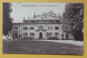 Carte postale ancienne FERNEY-VOLTAIRE - Entrée du Château Voltaire - Picture 1 of 1
