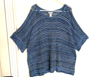 Suéter feminino Catherines 3X plus azul branco malha aberta manga curta festivo boho - Imagem 1 de 4