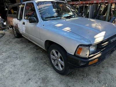 89 TOYOTA PICKUP DELUXE FRAME EXTRA CAB LWB 4CYL 22RE - Image 1 of 4