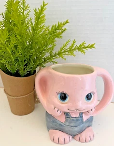 Mono rosa vintage aficionado pintado a mano cerámica conejito conejo taza mango oreja - Imagen 1 de 7