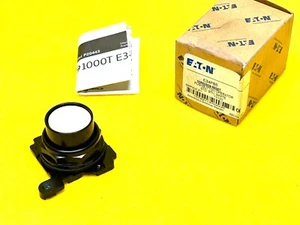 EATON E34PB5 CORROSION RESISTANT PUSHBUTTON OPERATOR STD. BTN. WHITE SERIES A1 - Picture 1 of 8