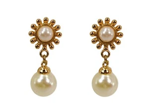 White pearl earrings with flower top and round pearl drop in gold finish NEW - Picture 1 of 5