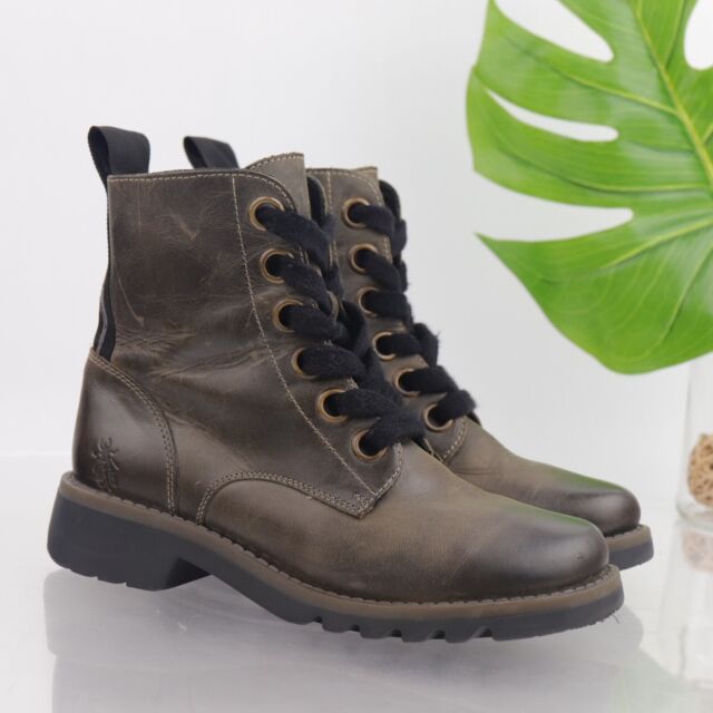 Bota Militar Preta Meth - Fly London