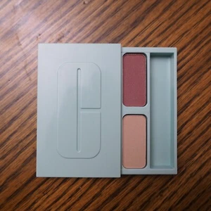 New CLINIQUE Pair of Shades Eye Shadow Duo RUSTED ROSES .08 Oz / 2.2 g - Picture 1 of 3
