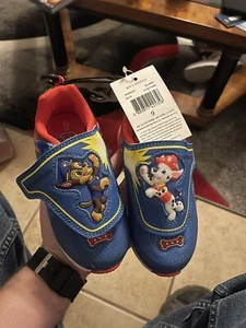 Boys Paw Patrol Sneakers Athletic Shoes 10 Chase & Marshall - Picture 1 of 2