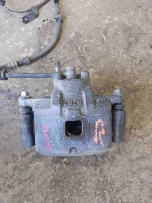 Pinza delantera deportiva Mitsubishi Outlander 2011-20 con soporte lado derecho del pasajero Foto 1 de 2