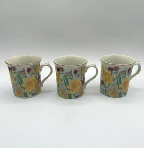 Set of 3 Lenox Flower Blossom DAFFODIL Mugs Cups 8 oz Suzanne Clee - Picture 1 of 7