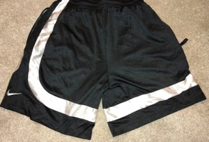 Basketball Shorts Mens NIKE Dri Fit Asymmetric Curve Sz M ZIP POCKET - Picture 1 of 6