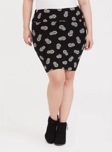 Torrid Black Sugar Skull Jersey Knit Foldover Skirt Size 2 - Picture 1 of 4