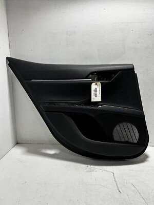 Toyota Camry 2018 panel trasero izquierdo del lado del conductor cubierta interior puerta OEM Foto 1 de 4