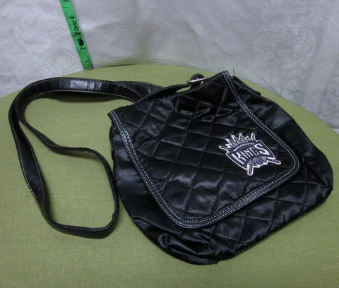 SACRAMENTO KINGS quilted handbag NBA embroidery basketball w/ strap Cover
