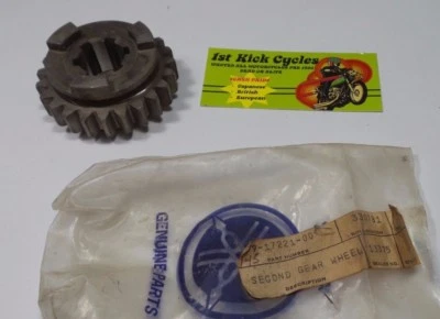 NOS YAMAHA 2nd Wheel Gear 23T DS6 TD2 YDS5 YM2C 145-17221-00  - Image 1 of 4