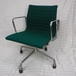 Herman Miller Eames Aluminum Group Management Chair  -  Green - Picture 1 of 15