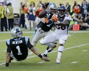 VON MILLER & CAM NEWTON 8X10 PHOTO DENVER BRONCOS PICTURE NFL FOOTBALL PANTHERS - Picture 1 of 1