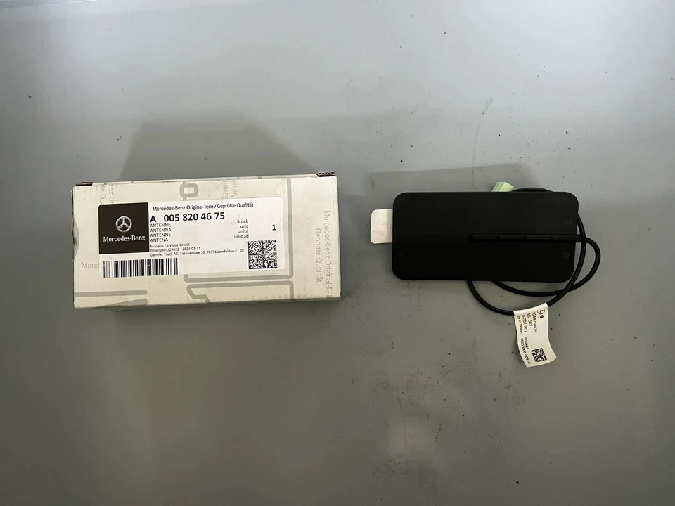 Original Mercedes-Benz Antenne Unimog 405 Atego 1 2 A0058204675 NEU - Изображение 1 из 4