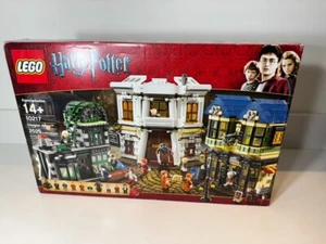 Lego 10217 Harry Potter Diagon Alley NEW Factory Sealed Slight Box Damage - Picture 1 of 13