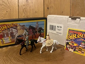 Britains Circus 08678 High School Riders boxed (MH) - Picture 1 of 7
