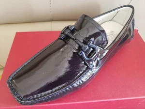 Mocasín de conducción Salvatore Ferragamo azul oscuro charol metal hombres 6 Reino Unido/7 EE. UU. - Imagen 1 de 23