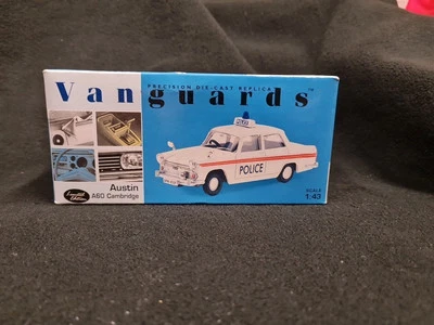 VANGUARDS VA44001 AUSTIN A60 CAMBRIDGE SUSSEX POLICE UK SCALA 1:43 - Immagine 1 di 4