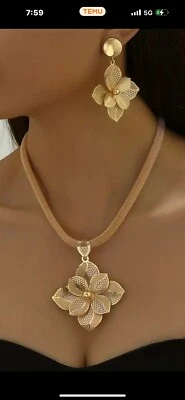 3件装Earings Plus项链Dupes豪华珠宝套装时尚花卉设计镀层 — 第 1/2 张图片