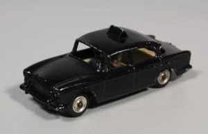 Vintage Dinky Humber Hawk Police Car, Black, Two Policeman Figures, Unboxed - Picture 1 of 3