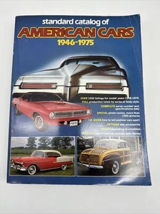 Catálogo estándar de coches americanos 1946-1975, John Gunnell 1987 tapa dura grande - Imagen 1 de 8