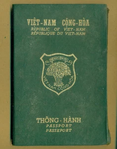 Vintage Vietnam Passport Expired 1961 Named Quách Chí Thụy - Picture 1 of 5