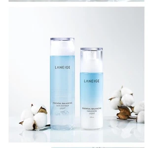 Laneige Essential Balancing Skin Refiner und Emulsion 5-teiliges Set - Bild 1 von 2