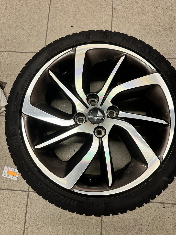 Kompletträder Winterreifen+Alufelgen  205/45R17  Hergestellt 16/23 mit ca. 6mm - Bild 1 von 4