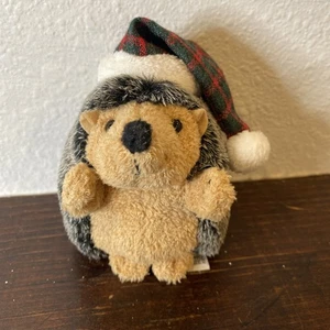 Aurora Weihnachtsschmuck Plüsch Igel Winter Karo Schal - Bild 1 von 10